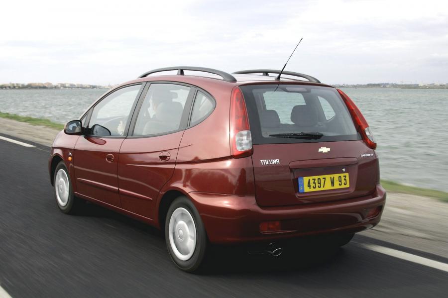  Chevrolet Rezzo 2000 года  (фото 22 из 28)